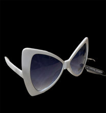Load image into Gallery viewer, Chic Shades